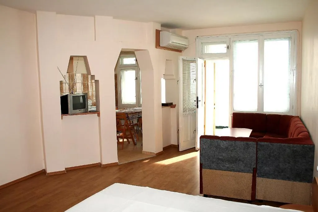 Evi Apartments 1 Πομόριε
